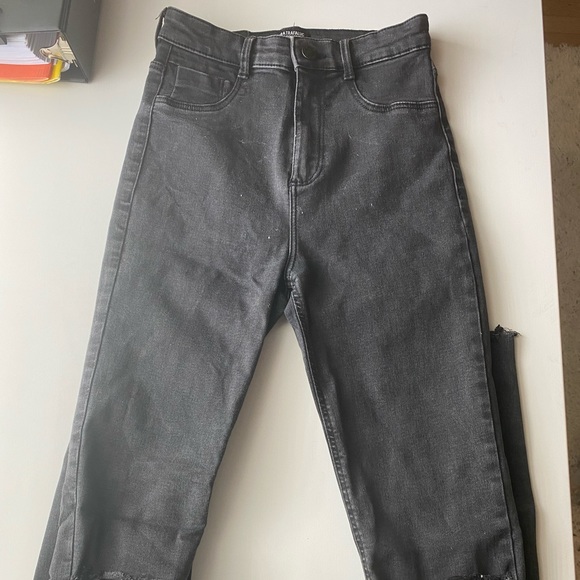 Zara High Waisted Distressed Jeans, Size 4 - Picture 4 of 7